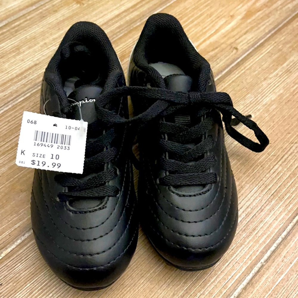 Champion  sz. 10 kids Soccer shoes